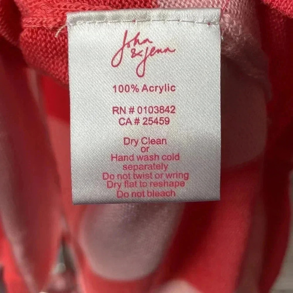 John and Jenn sweater - Picture 5 of 5